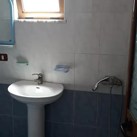 Vila Al-jon Durrës