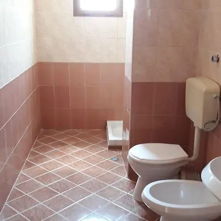 Vila Al-jon Durrës